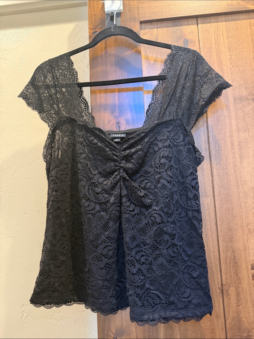 torrid Black Lace Ruched Front Cap-Sleeve Camisole